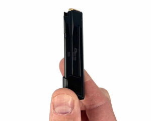 Product image: FingersholdingM17Extendedmag.jpg