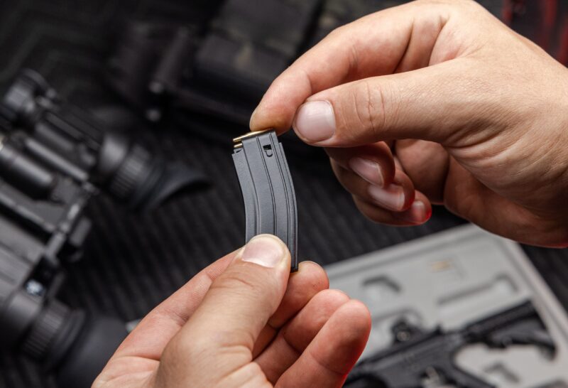 Product image: miniaturemagload.jpg