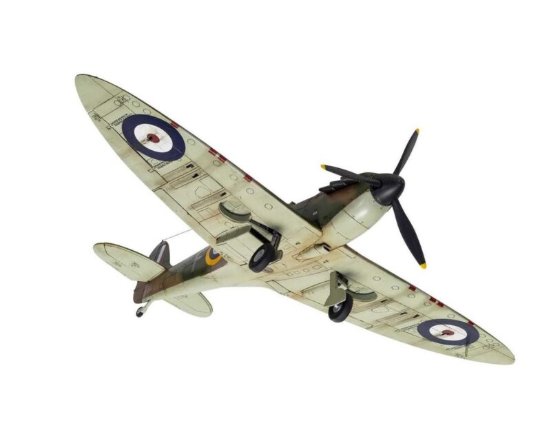 Product image: air5126-148-supermarine-spitfire-mk-ia-raf-aircraft-squadron-model-models_40818.1734442526.jpg