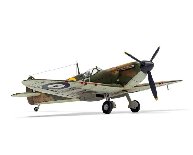 Product image: air5126-148-supermarine-spitfire-mk-ia-raf-aircraft-squadron-model-models_62801.1734441883.jpg