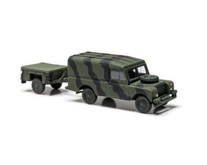 Product image: aira02324f-176-airfix-wlwb-land-rover-hard-top-and-trailer-preorder-squadron-model-models_204279.jpg