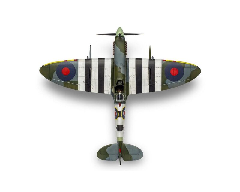 Product image: aira17001a-124-airfix-supermarine-spitfire-mkixc-flying-dray-future-squadron-model-models_225494.jpg