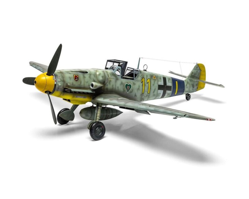 Product image: aira17003-124-airfix-messerschmitt-bf109g-5g-6-future-squadron-model-models_27170.1766114730.jpg