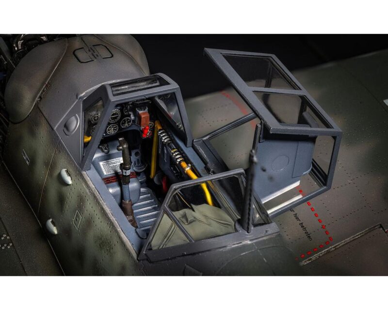 Product image: aira17003-124-airfix-messerschmitt-bf109g-5g-6-future-squadron-model-models_32583.1766113521.jpg